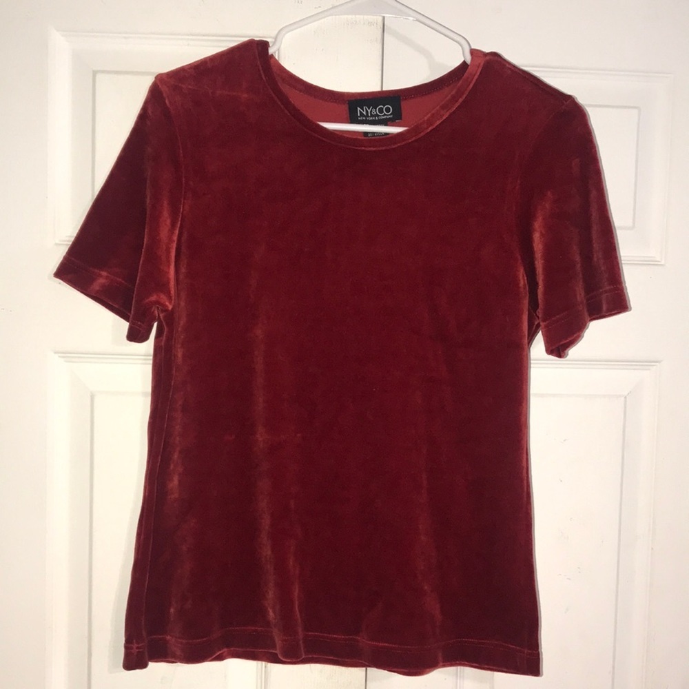 Women’s NY&CO Velour Top